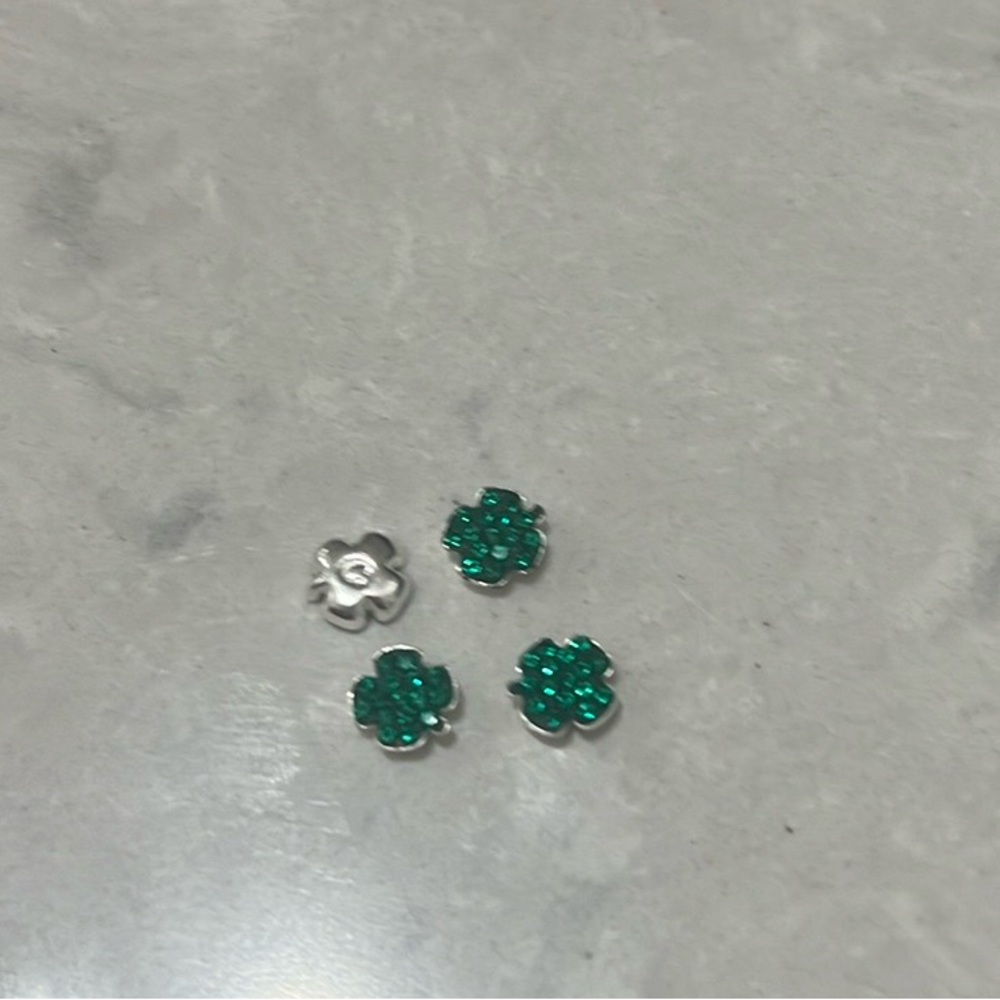 Origami Owl set of 4 shamrocks St.Patrick’s Day
